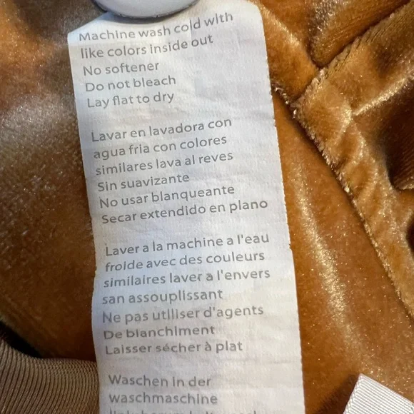 Fabletics Gold Velvet Jumpsuit Long Sleeves and Elastic Waist Women’s Size M - Picture 8 of 9